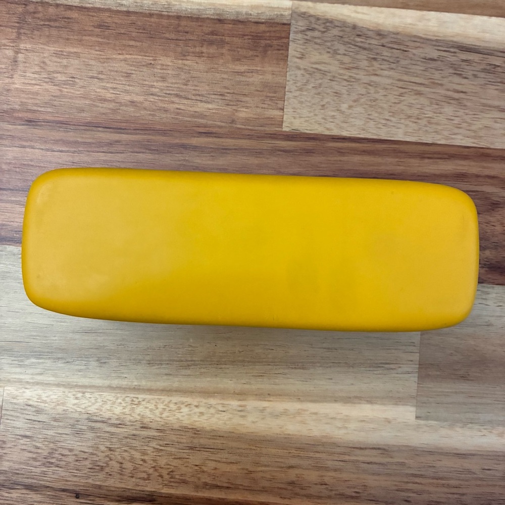 Ray-Ban Yellow Eyeglass Hard Case Glasses Protector Hinged Clamshell Felt Lined - Picture 2 of 10